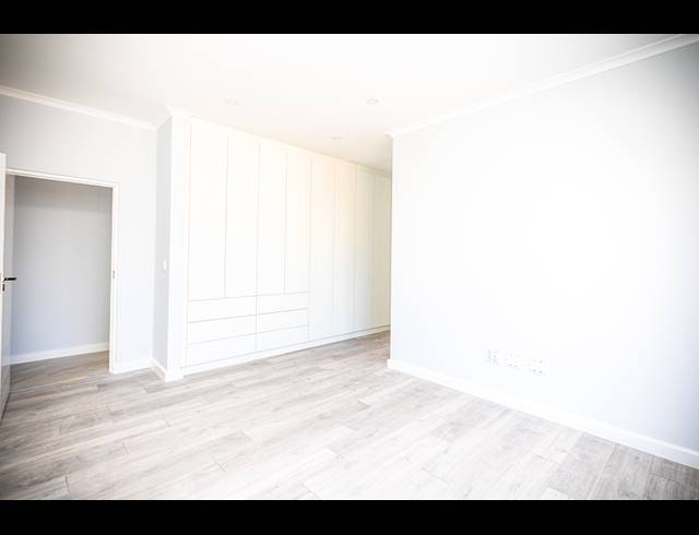 4 BEDROOM FREEHOLD FOR SALE IN SANDOWN